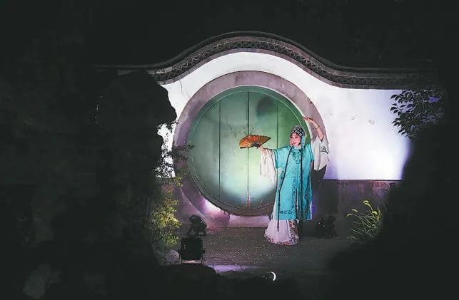 京城公園上演“奇妙夜”！夜生活可以如此豐富