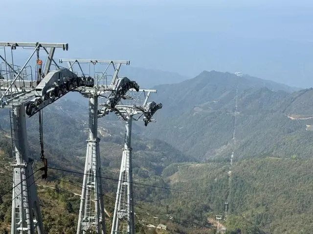 國(guó)內(nèi)在建最長(zhǎng)景觀索道預(yù)計(jì)明年5月可投入使用