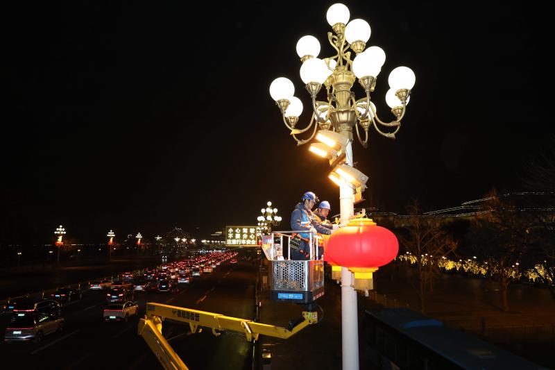 長安街及沿線景觀布置進(jìn)入“春節(jié)模式”