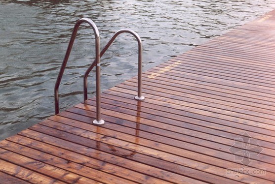 格羅森海恩天然游泳池