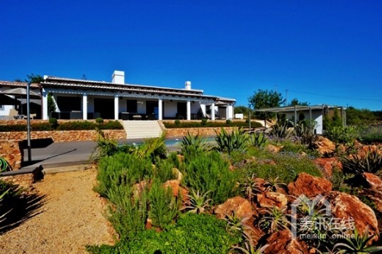 葡萄牙：現(xiàn)代別墅