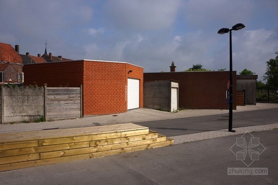 A stop on the line廣場景觀規(guī)劃 單位綠化|規(guī)劃設(shè)計 中國風(fēng)景園林網(wǎng)