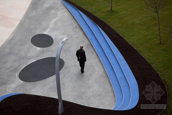 Balmori Associates設計的巴克斯廣場 中國風景園林網