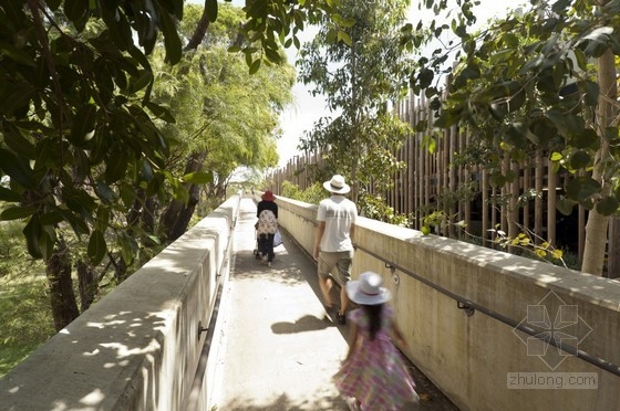 BVN事務(wù)所設(shè)計(jì)的Taronga動(dòng)物園入口