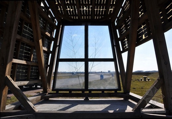 荷蘭反轉(zhuǎn)暗箱