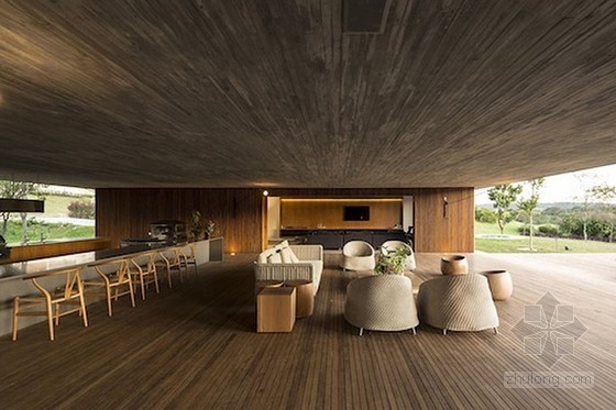 Studio MK27設(shè)計的MM住宅綠色屋頂