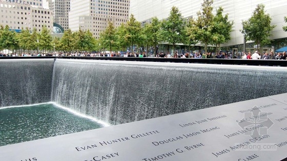 PWP景觀事務所設計的911國家紀念館