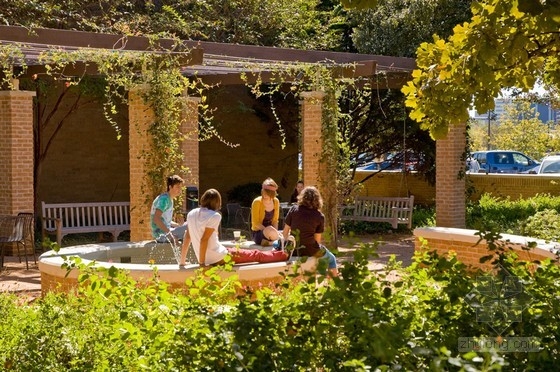 佐佐木公司設(shè)計的美國圣愛德華大學(xué)景觀總體規(guī)劃