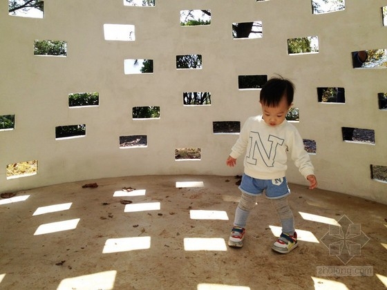 韓國磚砌豆莢小屋