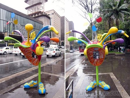 電話亭的手繪藝術