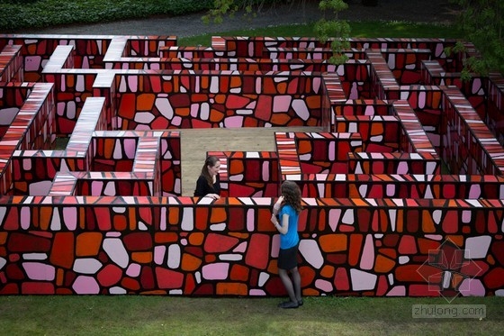 Richard Woods設(shè)計(jì)的約克郡迷宮