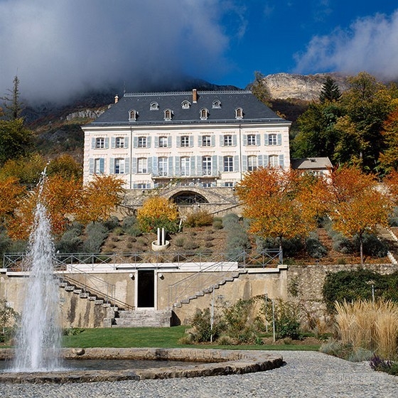 ADPD設(shè)計的法國沙朗斯梯田花園