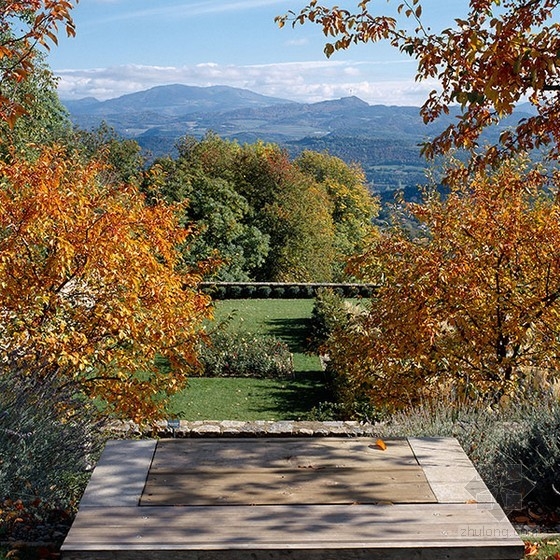 ADPD設計的法國沙朗斯梯田花園