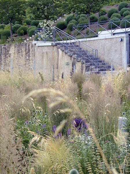 ADPD設(shè)計(jì)的法國沙朗斯梯田花園