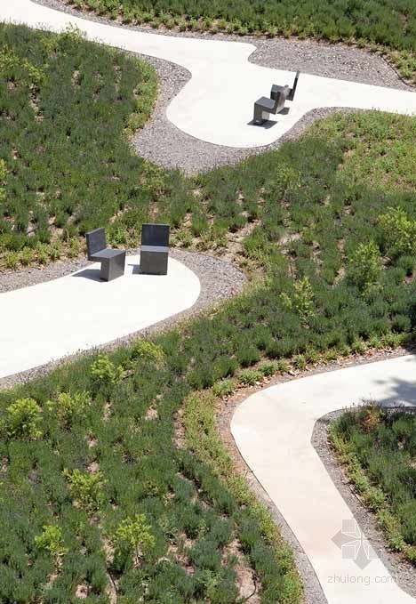 Estudio Caballero Colón設(shè)計的西班牙療養(yǎng)院花園