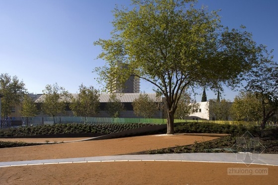 西班牙格蘭納達的ERAS DE CRISTO公共空間場地規劃