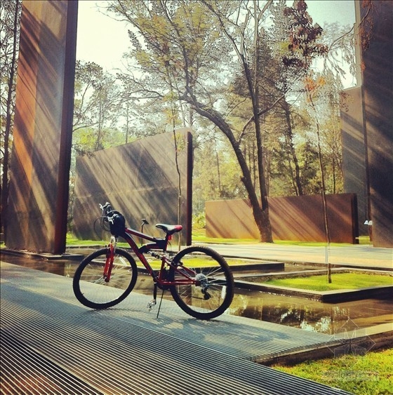 暴力受害者紀念園