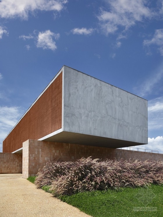 托雷斯設(shè)計的圣保羅私人住宅