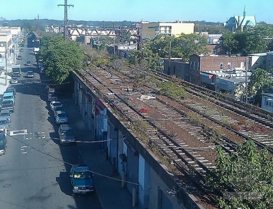 紐約市皇后區的鐵軌公園