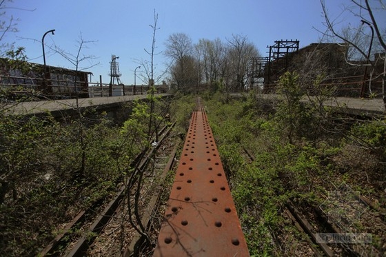 紐約市皇后區的鐵軌公園