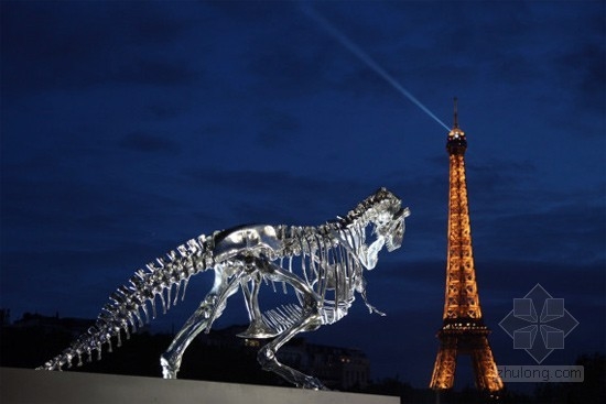 塞納河畔的霸王龍雕塑設計