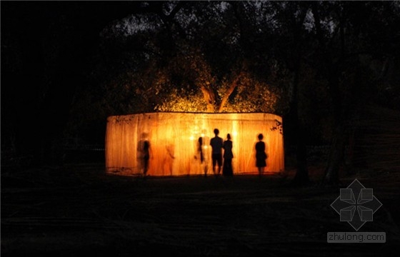 LOVO-宇宙發(fā)光卵避難所