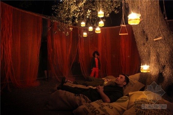 LOVO-宇宙發(fā)光卵避難所