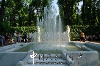 圣彼得堡的第一座花園：夏花園(組圖)