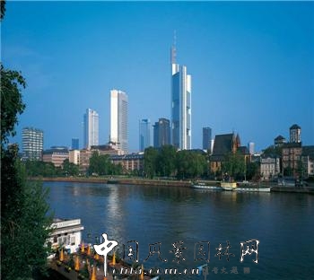 德國綠色建筑——德國商業(yè)銀行總部大樓
