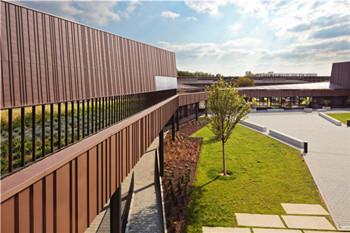 法國里爾市穆蘭初級中學及文化中心景觀設計