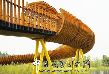 2015“園冶杯”專業(yè)獎:成都市麓湖人行天橋