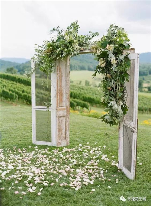 28.jpg 時尚花藝:婚禮花門欣賞