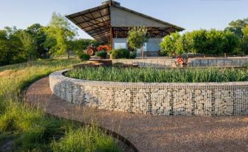 使用石頭和鐵絲構成優雅景觀的10種方法