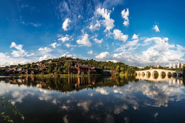 重慶園博園風(fēng)雨廊橋向全社會公開征集楹聯(lián)