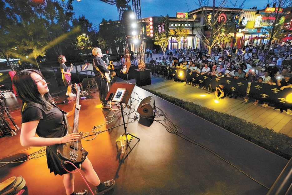 北京環(huán)球度假區(qū)新玩法：不進(jìn)樂園只逛街