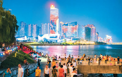 年輕人為何愛上Citywalk城市漫步？