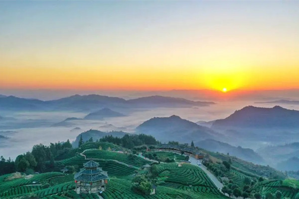 在氣候行動(dòng)最前線直面挑戰(zhàn)共筑未來(lái)