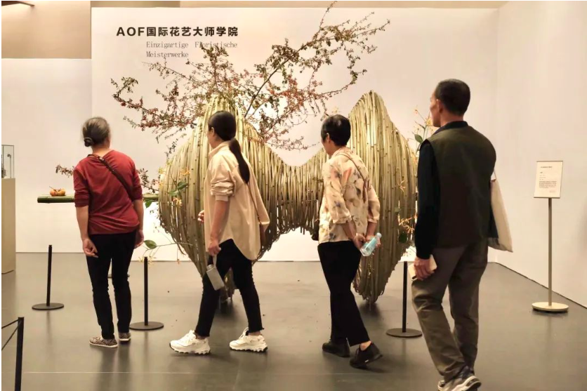 在成都世園會赴一場花與藝術的多元“對話”